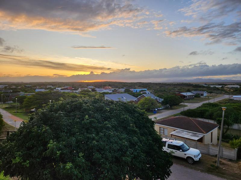 4 Bedroom Property for Sale in Paradise Beach Eastern Cape